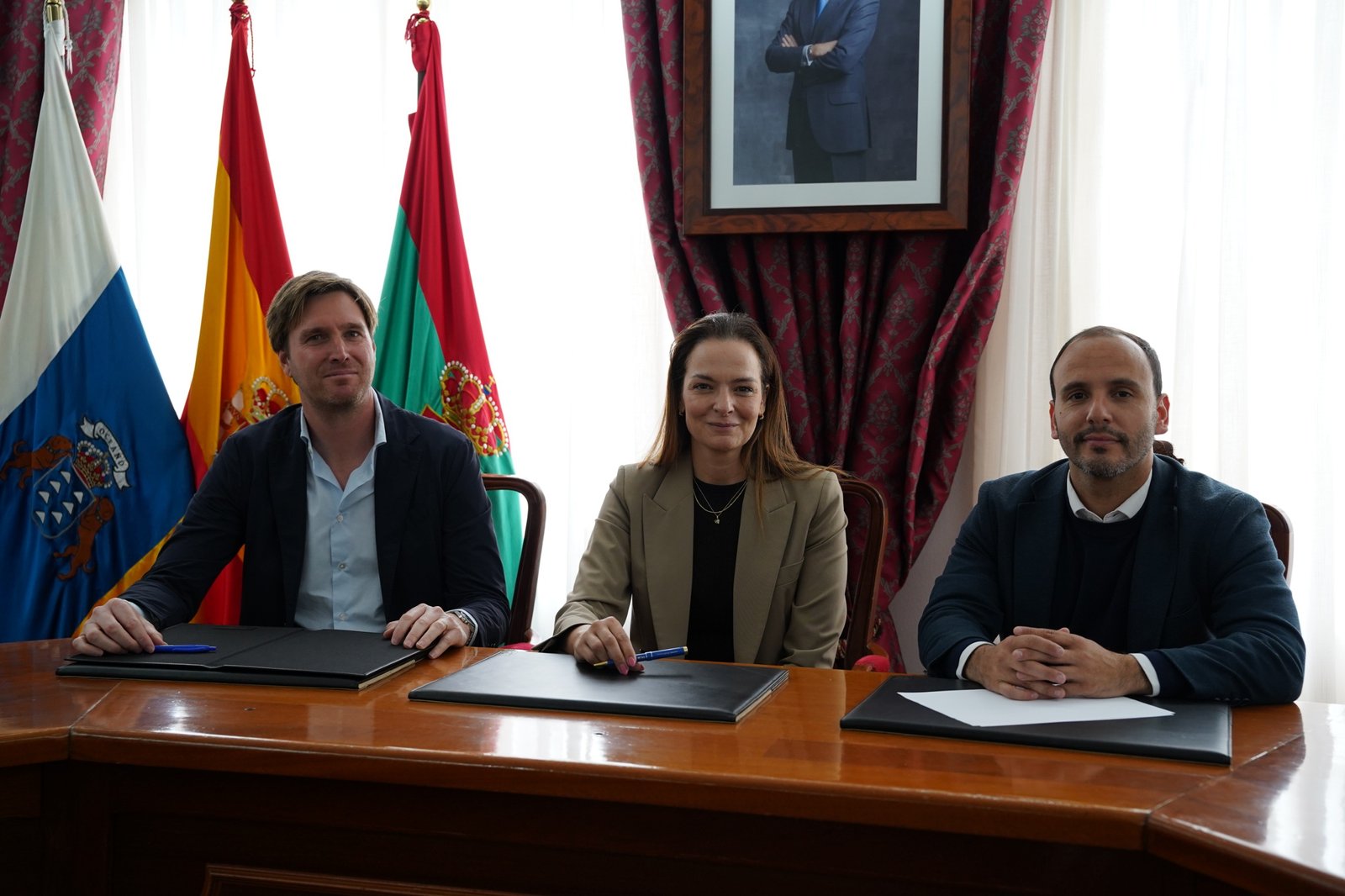 Urbanismo de Arona finaliza proceso de recepción de la plaza pública de El Palm-Mar