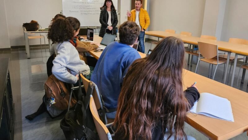 ‘Jóvenes Escritores Laguneros’ promueve el talento literario juvenil en La Laguna.