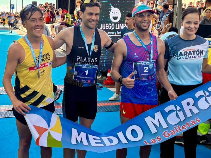 Francisco Cabrera Galindo y Marta Arnay triunfan en el Medio Maratón Las Galletas 2026
  

  
      
          
                  
                      
                                           
                      
                        
                      
                  
              
                  
                      
                                           
                      
                        
                      
                  
              
      
  

  
  Cesar Hernández Borges y Diana Pérez Guzmán ganan en los 10,8 kilómetros, mientras que Marouane Berradia Bouajaj y Natacha Lola Blanc se llevan la victoria en los 5 kilómetros 
  El Medio Maratón Las Galletas vivió una edición histórica el pasado domingo, con un récord de participación, un ambiente excepcional en Las Galletas y condiciones perfectas para la competencia.

 

En la categoría principal, el Medio Maratón, el primer lugar en la competencia masculina fue para Francisco Cabrera Galindo con un tiempo de (1:08:21), seguido por Peter Riccardo Santagati del CD CORREAYO SPAR TENERIFE (1:09:18) y Youness Aithadi URC FUENLABRADA (1:09:28). En la categoría femenina, la victoria fue para Marta Arnay, TENERIFE CAJACANARIAS (1:21:24), seguida por Ana Boullon Sabin, CD VALLIVANA (1:28:33) y Amada De Jesús Sánchez Rivero CLUB AGUERE (1:29:24)

 

En la carrera de 10,8 kilómetros, en la categoría masculina, el ganador fue Cesar Hernández Borges del TRIVALLE GUIMAR (35:11) mientras que en la rama femenina el primer lugar fue para Diana Pérez Guzmán PLAYAS JANDIA (44:21). Por otro lado, en la distancia de 5 kilómetros, el primer puesto masculino lo ocupó Marouane Berradia Bouajaj Berradia Bouajaj, Trivalle Guimar (15:28) y en la categoría femenina, la ganadora fue Natacha Lola Blancz (15:25).

 

La competencia demostró un alto nivel, con una carrera masculina muy reñida en la que los primeros clasificados llegaron a la meta con poca diferencia, manteniendo la emoción y la intensidad hasta el último tramo. En la competencia femenina, la carrera estuvo más reñida entre las tres primeras clasificadas, lo que generó una prueba más abierta en los primeros puestos.

Se destacó la notable participación de corredoras principiantes, lo que refuerza la naturaleza inclusiva y atractiva de este evento deportivo, que logra reunir tanto a atletas experimentados como a participantes nuevos en el running.

Todo esto se llevó a cabo en una jornada con una temperatura ideal para este tipo de pruebas, lo que favoreció el buen rendimiento en general y permitió disfrutar de un alto nivel técnico entre los participantes.

La edición actual del Medio Maratón Las Galletas confirma el excelente momento que atraviesa este evento deportivo, que sigue creciendo en participación y consolidándose como una de las pruebas más destacadas en el calendario atlético de Tenerife.