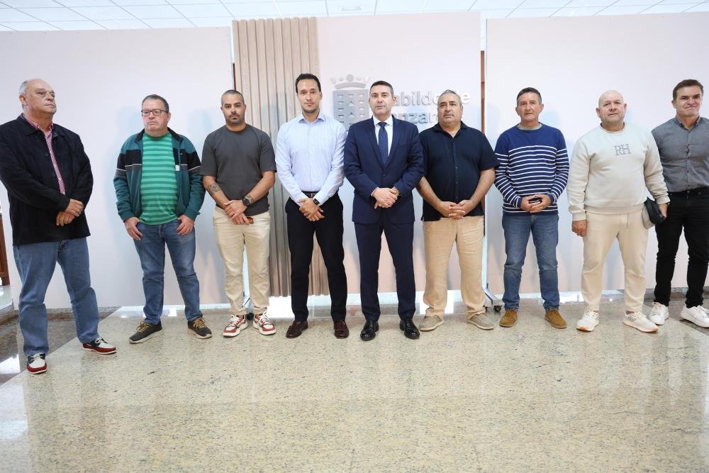Acuerdo de colaboración para impulsar la colombofilia en Lanzarote