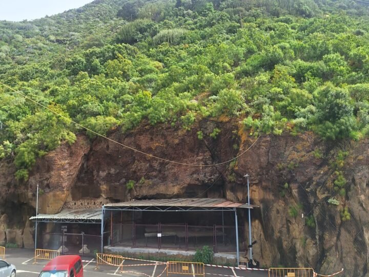 Comienzan trabajos de adecuación en carretera de El Rosarito en Valle Tabares