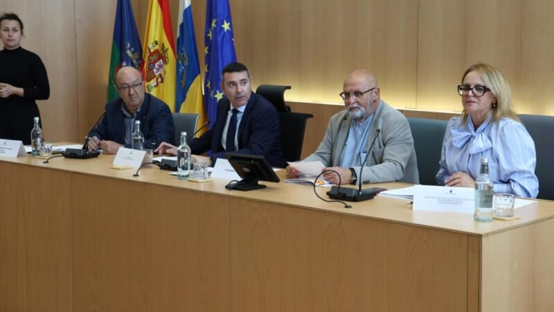 El Cabildo de Lanzarote celebra primera sesión itinerante del Consejo de Mayores en Tías