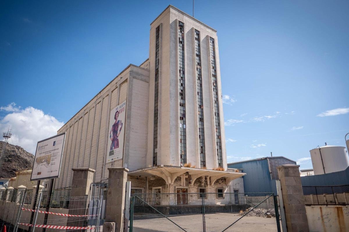 El Cabildo de Tenerife recurre a la vía judicial para detener el derribo del Silo portuario ante falta de estudio de valores patrimoniales