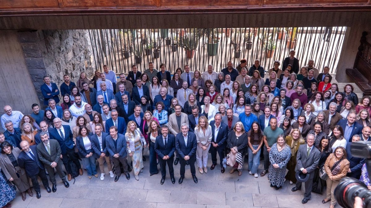 El Hospital de La Candelaria celebra 60 años con 100 unidades y 7.500 trabajadores.