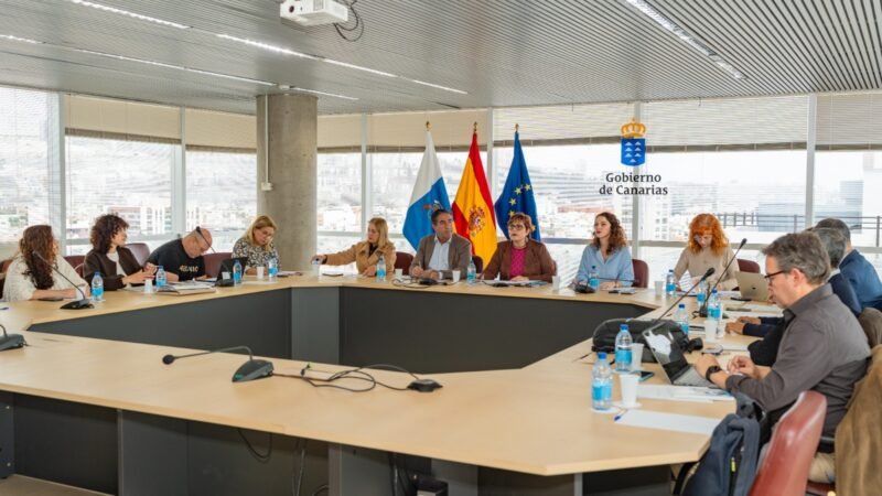 Foro Canario de la Inmigración aborda regularización de personas extranjeras en Canarias.