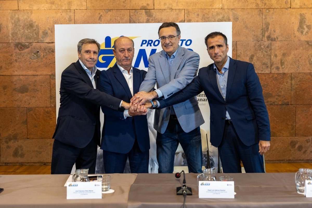 Las fundaciones de CD Tenerife y UD Las Palmas se unen al ‘Proyecto Ganar’ del Gobierno de Canarias.