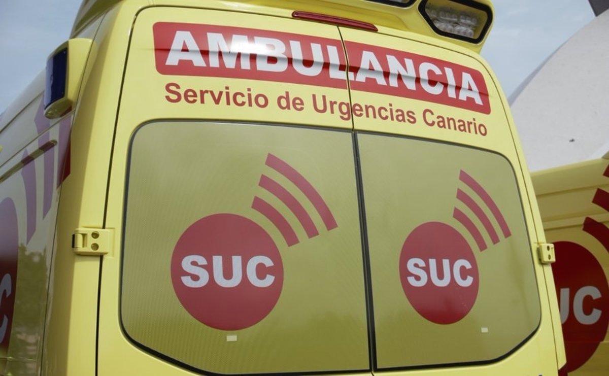 Conductor de 24 años herido grave al volcar su vehículo en la GC-1, en Las Palmas de Gran Canaria.