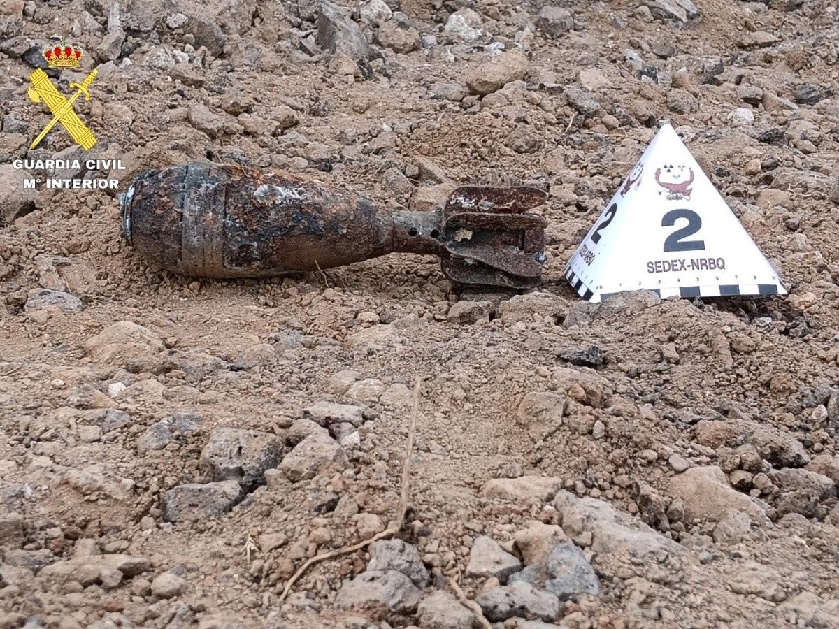 Desactivan artefacto explosivo encontrado por obreros en Tiagua, Lanzarote