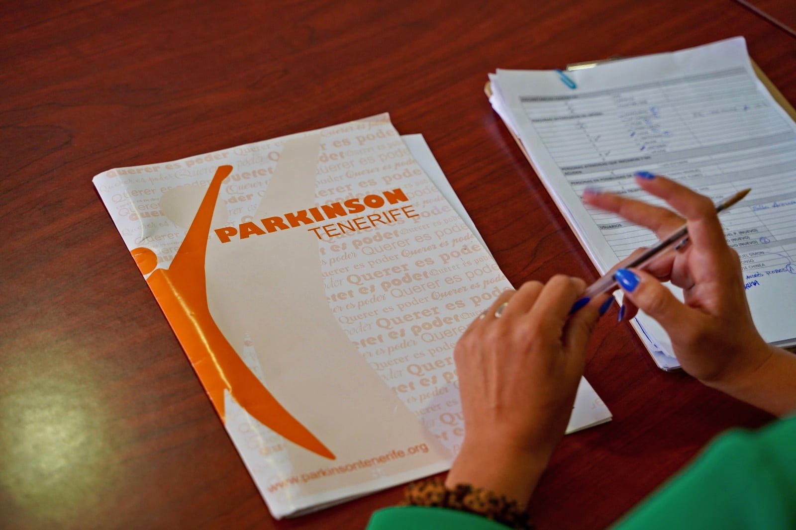 Inicio de servicio de tratamiento para pacientes con Parkinson en Buzanada, Arona.