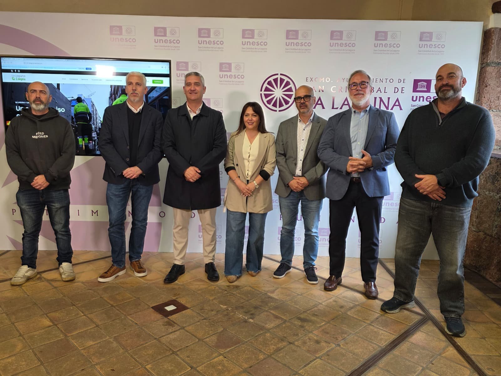 La Laguna Más Limpia presenta su nueva web para fomentar la sostenibilidad.